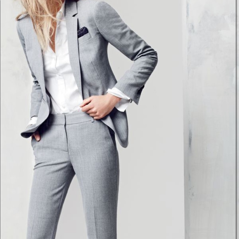 J Crew Charcoal Wool Suit 4/6